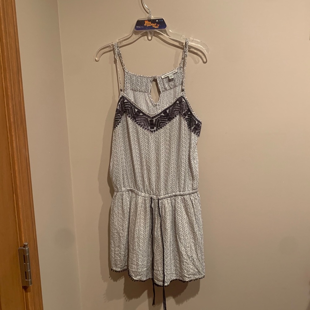 American Eagle White & Black Romper